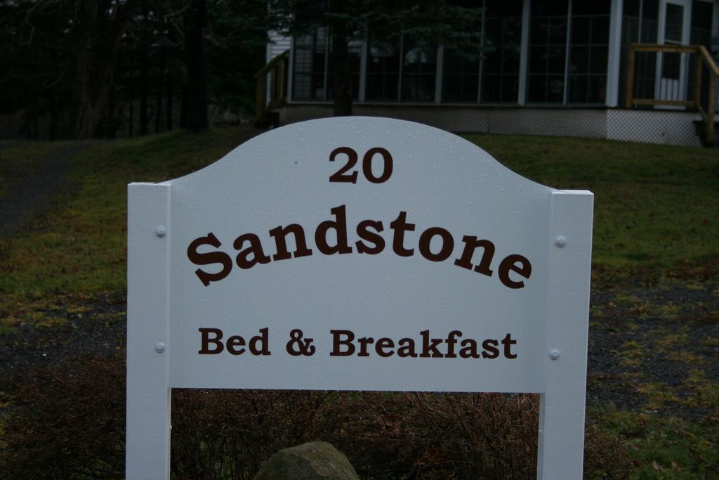 Sandstone Bed And Breakfast 뉴 글래스고 외부 사진